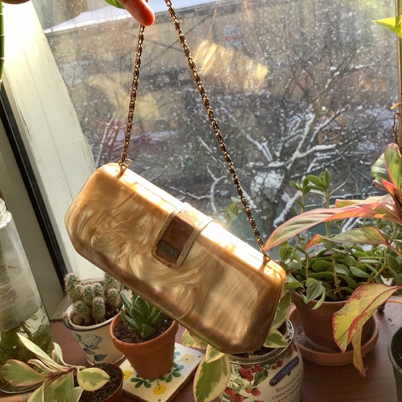 3/20$⭐️plastic golden purse - Picture 8 of 14